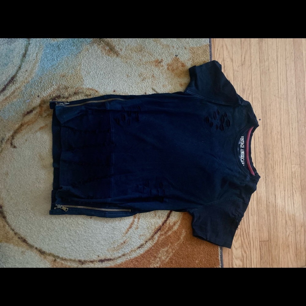 Clothes - Picture 9 of 16